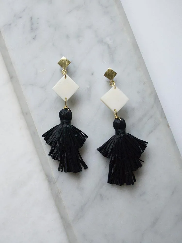 Abbey Earrings - Black