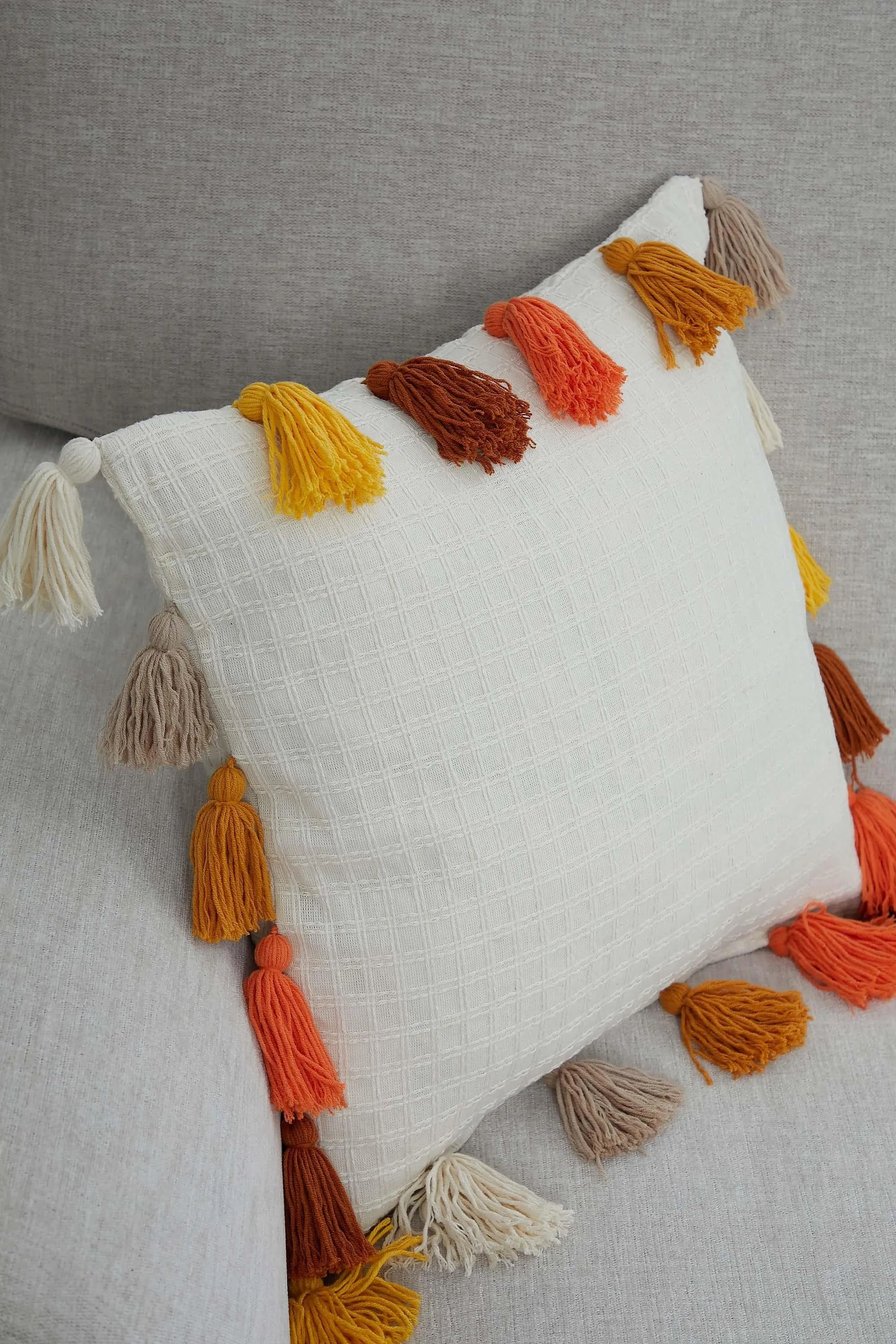 Solid Throw Pillow Cover with Colourful Tassels, 18x18 Inches Chic Cushion Cover with Many Tassels, Decorative Pillow for Modern Homes,K-284